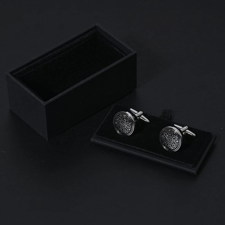 YiLi Silver Engraved Cufflinks For Formal Occasions